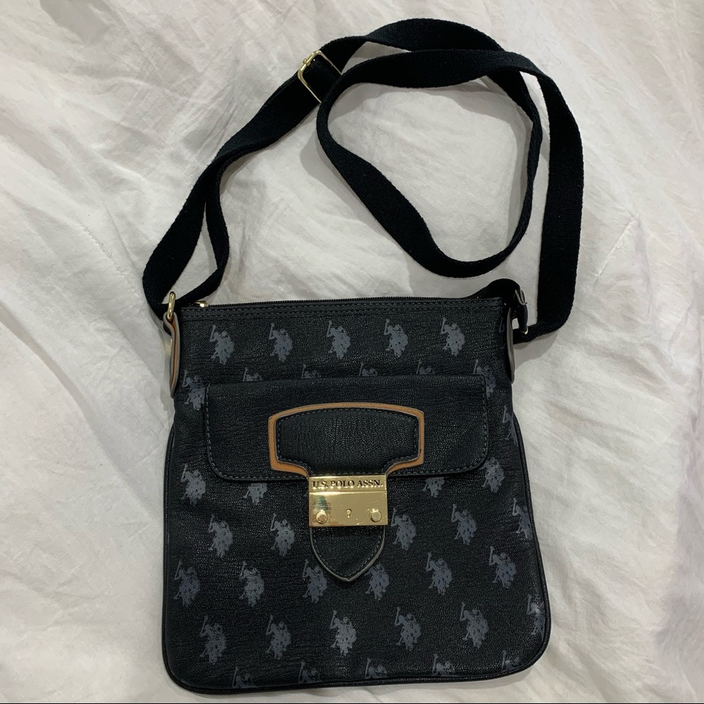 U.S POLO ASSN.Black Crossbody Bag